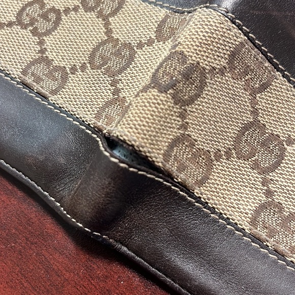 Authentic GUCCI - Picture 4 of 13